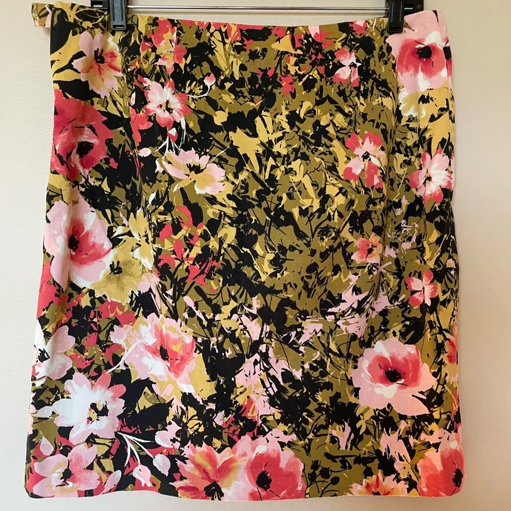 J. Jill Pretty Floral Skirt Stretch Size 10 Petite